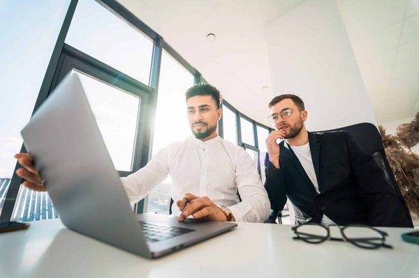 Les avantages stratégiques de la maîtrise de l'animation et de la gestion d'un réseau de partenaires