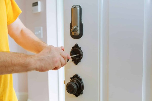 Dépannage serrurerie : comment réagir en cas d'urgence ?